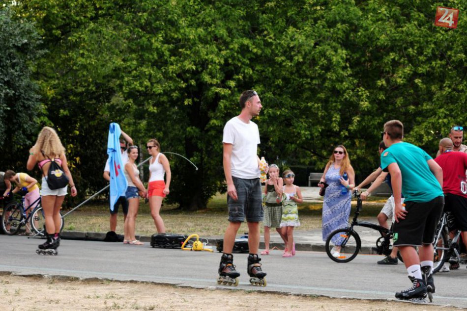 Ilustračný obrázok k článku Tip na víkend: Cyklisti i korčuliari môžu využiť novú trasu v blízkosti Rovinky