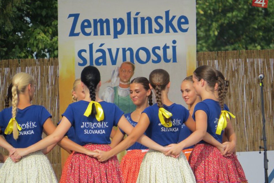 Ilustračný obrázok k článku Rekord na Zemplínskych slávnostiach: Aha, koľko ľudí tancovalo karičku na jednom mieste v jednom čase