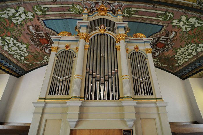 Ilustračný obrázok k článku V kostole sv. Márie Magdalény v Rusovciach zachraňujú vzácny organ