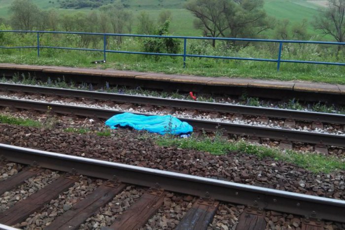 Ilustračný obrázok k článku Otrasná tragédia pri Žiline: Vlak zrazil 19-ročného chlapca, zraneniam podľahol