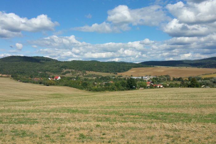 Ilustračný obrázok k článku O tú najkrajšiu na Slovensku bojovali aj naše dediny: 5 obcí z Prešovského okresu, ktorým sa darilo najviac