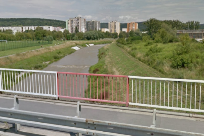 Ilustračný obrázok k článku Dramatické okamihy na Mukačevskej v Prešove: Muž chcel skočiť z mosta!