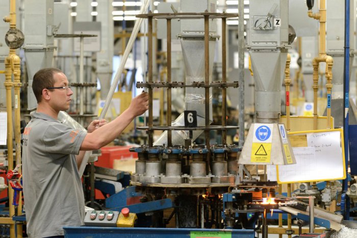 Ilustračný obrázok k článku Novozámocká firma žiada investičnú pomoc: Na centrum zdieľaných služieb chcú od štátu až 1,23 mil. eur!