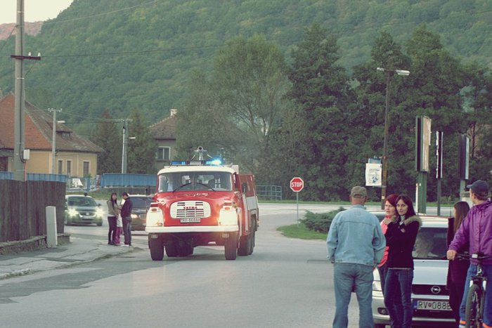 Ilustračný obrázok k článku Dobrovoľní hasiči majú dôvod na radosť: Robert Kaliňák im odovzdal zrepasovanú požiarnu Tatru