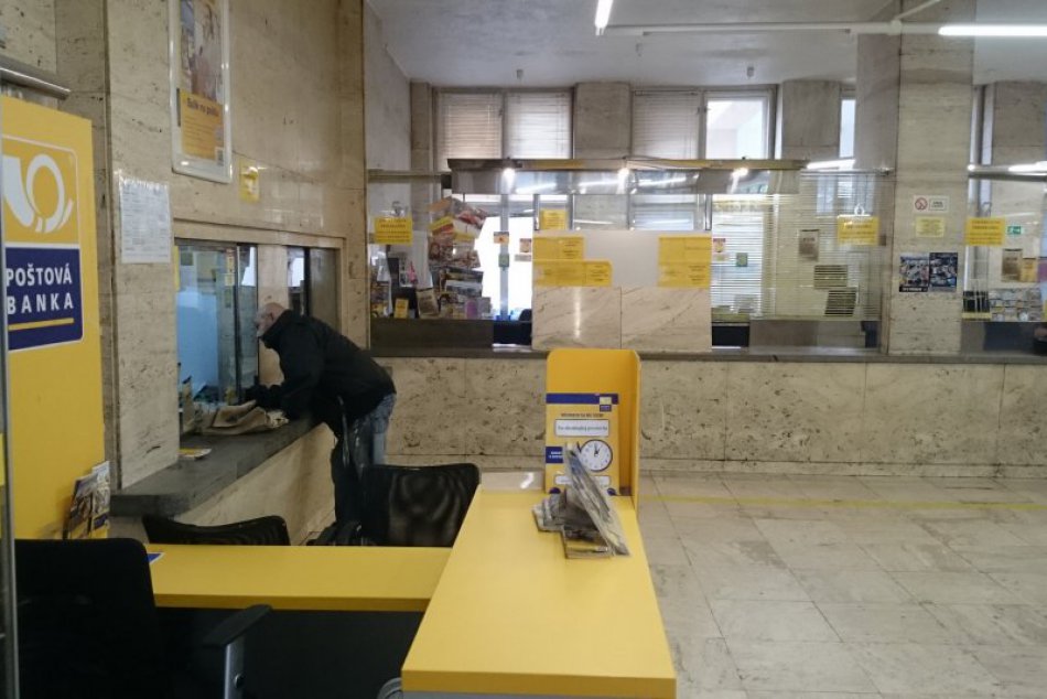 Ilustračný obrázok k článku Počas veľkonočných sviatkov bude otvorených niekoľko pobočiek pôšt a bánk