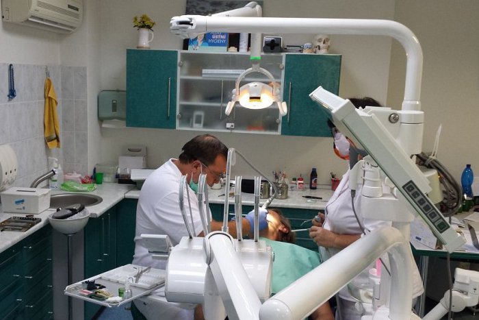 Ilustračný obrázok k článku Kuriózne prípady zubára z Moraviec: Neuveriteľná žiadosť dievčiny aj prosba o vytrhanie všetkých zubov
