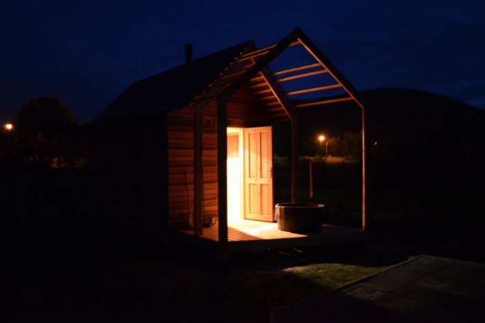 Ilustračný obrázok k článku Poprosíte o kľúče a môžete si užívať parádny relax: Vo Zvolenskej Slatine štartuje dedinská sauna!