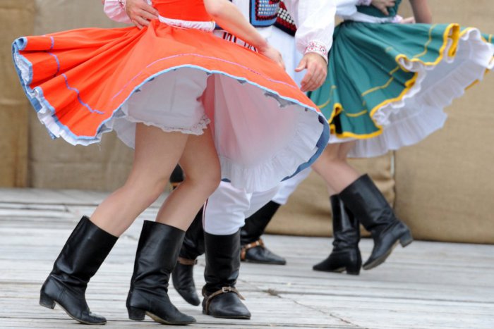 Ilustračný obrázok k článku Akcia, aká tu ešte nebola: V Moravciach sa bude konať tancovačka, ktorá vás naučí tancovať!