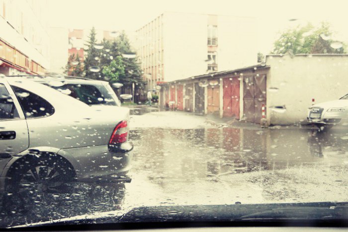 Ilustračný obrázok k článku POZOR, pre Humenné platí výstraha pred dažďom: Až do tejto hodiny si treba dať bacha!