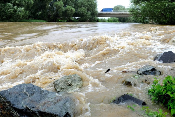 Ilustračný obrázok k článku Okres Spišská sa musí mať na pozore pred veľkou vodou: Varovanie pred povodňou z trvalého dažďa!
