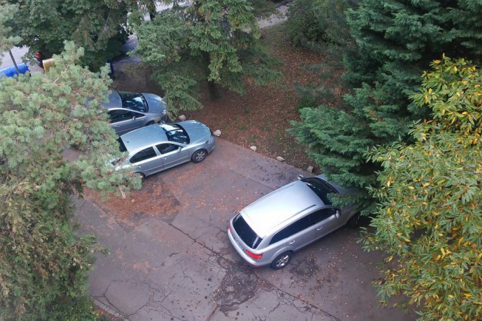 Ilustračný obrázok k článku Nový systém parkovania na sídliskách: Mesto pripravuje súťaž na dodávateľa!