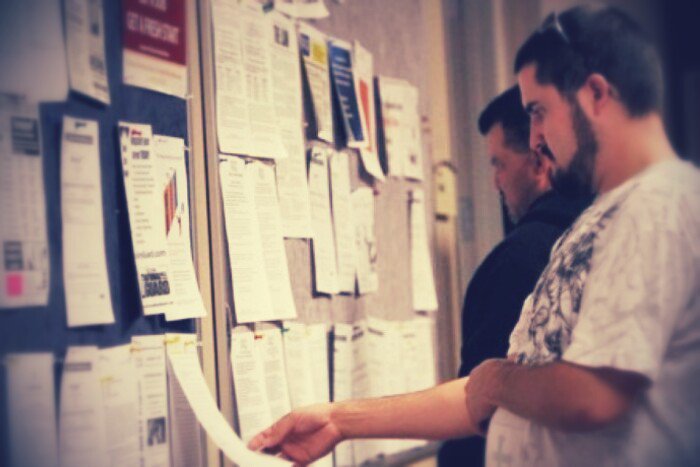 Ilustračný obrázok k článku RADÍME: Dlhodobo nezamestnaní počas práceneschopnosti nemajú nárok na nemocenské