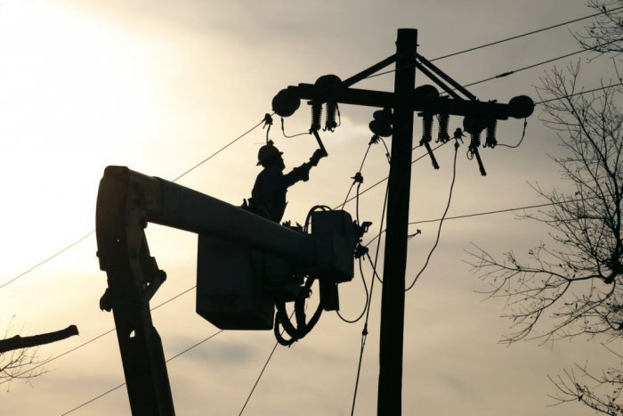 Ilustračný obrázok k článku Niektoré časti Popradu sú dnes bez elektriny: Podobne to bude aj v piatok