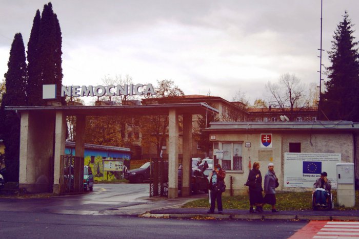 Ilustračný obrázok k článku Interné banskoštiavnickej nemocnice ostáva zatvorené: O pacientov sa postarajú v Žiari, čo bude ďalej?