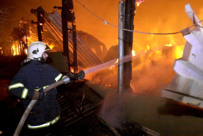 Ilustračný obrázok k článku Hasiči z Prešova i Sabinova museli vyraziť do akcie: Požiar v bytovke!