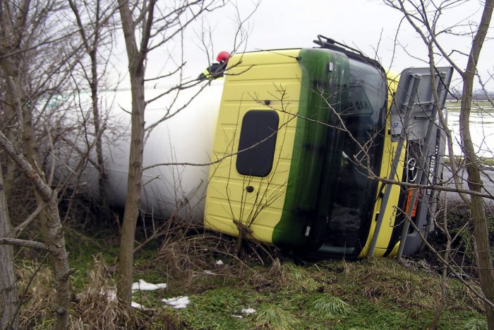 Ilustračný obrázok k článku Tragická nehoda pri Zvolene: Vodič kamióna (†50) na mieste mŕtvy!