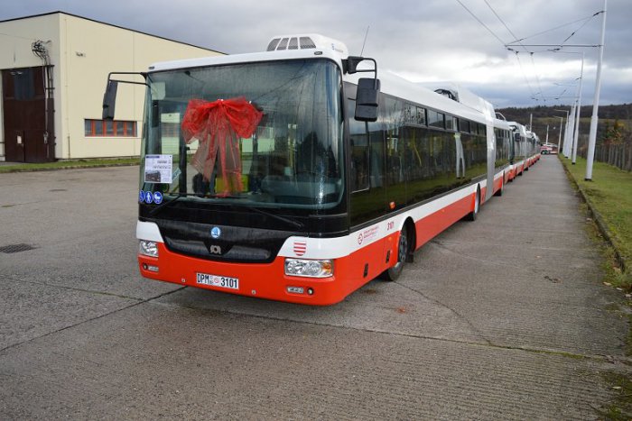 Ilustračný obrázok k článku PRVÉ FOTKY: Po Banskej Bystrici už tento týždeň začnú premávať nové trolejbusy!