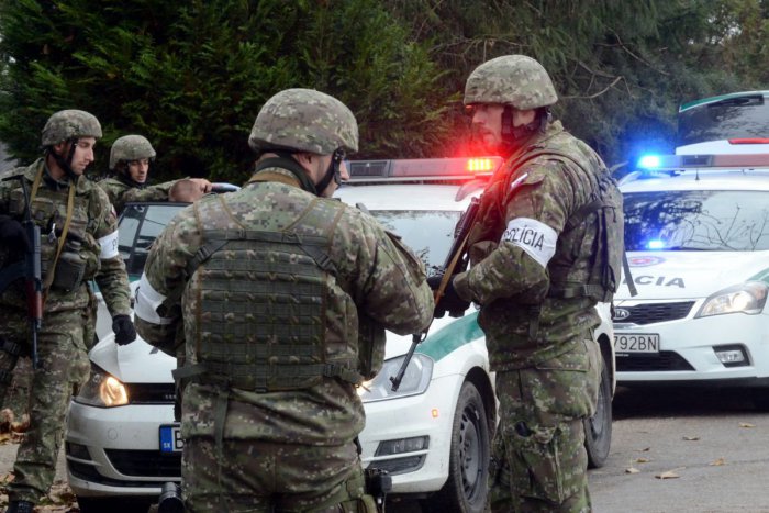 Ilustračný obrázok k článku Policajti v okolí ukrajinských hraníc nezaháľajú, zadržali ďalších migrantov