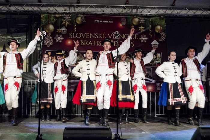 Ilustračný obrázok k článku Prezident Andrej Kiska otvoril v Bratislave Slovenské Vianoce