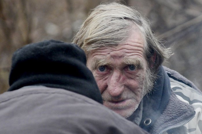 Ilustračný obrázok k článku Len Bratislava má približne 5-tisíc ľudí bez domova. Mestu chýbajú pri riešení bezdomovectva rozvinuté sociálne služby