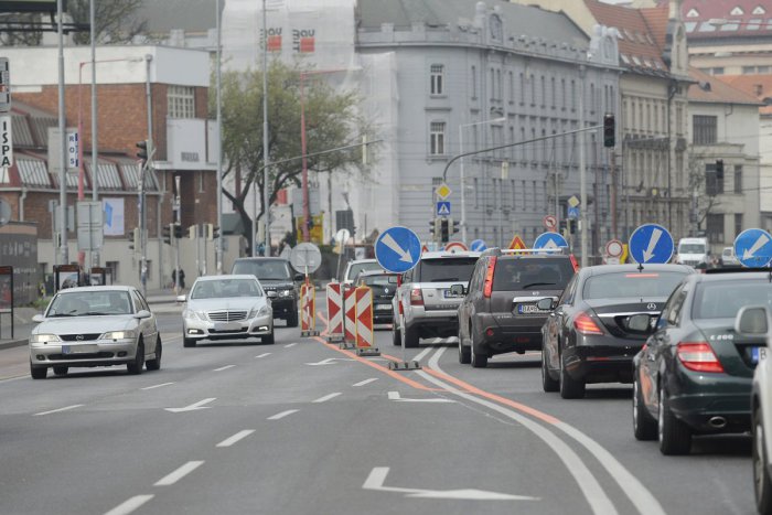 Ilustračný obrázok k článku V Helsinkách cestuje autom zhruba o polovicu menej ľudí ako v Bratislave