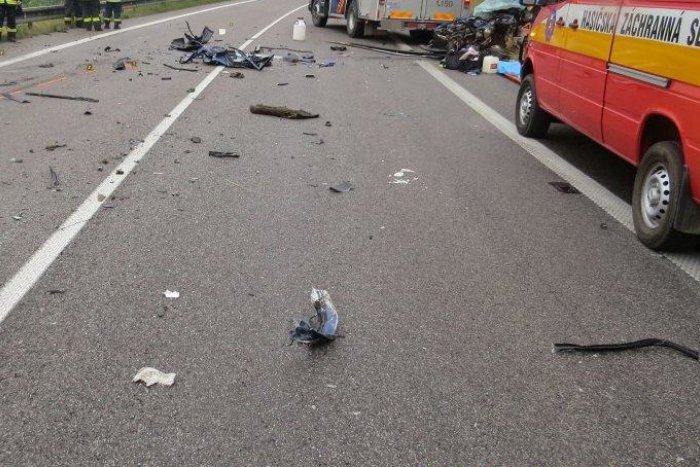 Ilustračný obrázok k článku Nešťastie na diaľnici D1: Zrazilo sa až šesť áut!