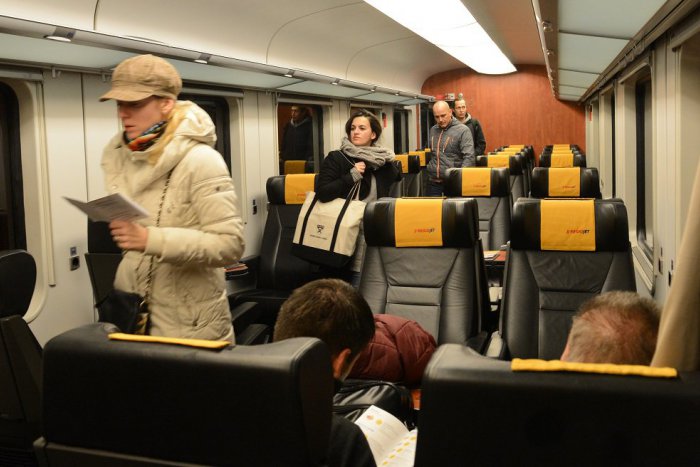 Ilustračný obrázok k článku Uvidíme niekedy v našom meste žlté vlaky? Čo povedal Regiojet o Humennom!