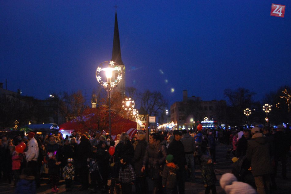 Ilustračný obrázok k článku Rátajte s tým vopred, nastane to už o niekoľko hodín: Časť Zámkov sa na desiatky minút ponorí do tmy!