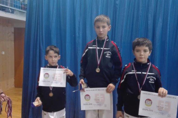 Ilustračný obrázok k článku Revúckym karatistom sa darilo naozaj mimoriadne: Ani jeden sa domov nevrátil bez medaily