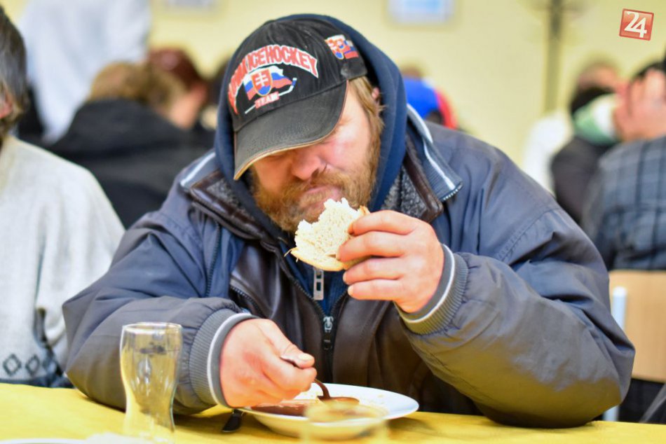 Ilustračný obrázok k článku Zima už ukazuje svoju pravú tvár: Čo robí breznianska radnica pre bezdomovcov?