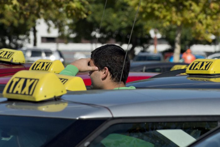 Ilustračný obrázok k článku Mestská polícia si posvietila na bratislavských taxikárov