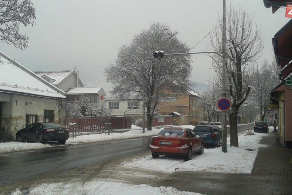 Ilustračný obrázok k článku Prvý sneh už v Brezne postrašil. Ako je však mesto pripravené na pravú zimu?