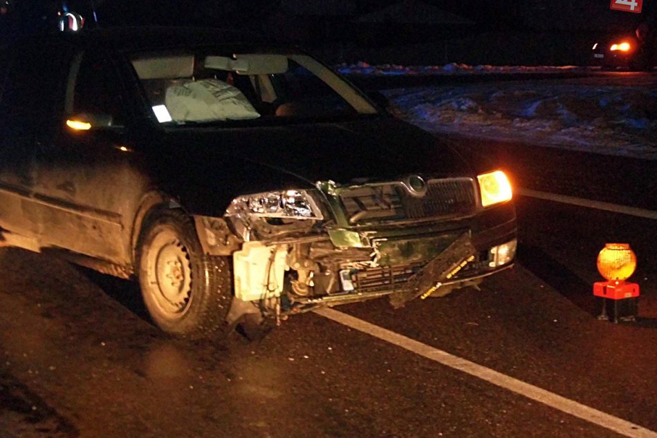 Ilustračný obrázok k článku FOTO a VIDEO: Nehoda zamestnala hasičov i policajtov, Audi skončilo v priekope