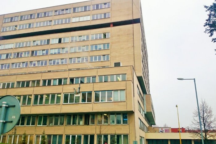 Ilustračný obrázok k článku Prešovská nemocnica má bez klimatizácie viaceré pracoviská: Ako bojuje s trópmi?