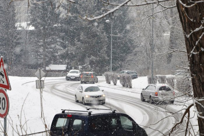 Ilustračný obrázok k článku Perinbaba sa vracia, Ružomberok varujú: Až takéto sneženie u nás treba očakávať!