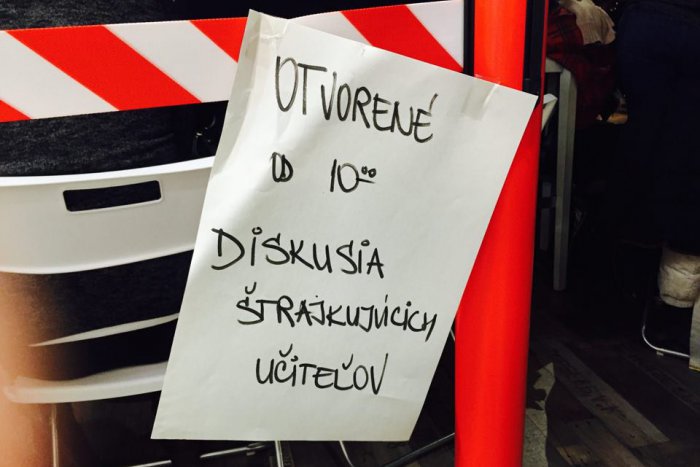 Ilustračný obrázok k článku Štrajkujúci učitelia nebudú sedieť doma. V Bratislave budú napríklad čistiť verejné priestory