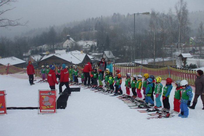 Ilustračný obrázok k článku Škôlkarom zo Spišskej je veru hej: Takto si užívame lyžiarsky výcvik! FOTO