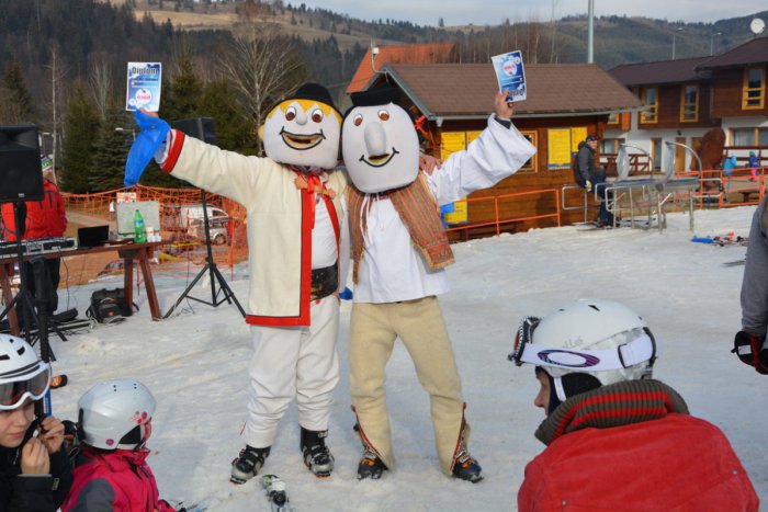 Ilustračný obrázok k článku FOTO: Pravý horehronský fašiang na snehu, zábava a masky aké sa len tak nevidia!