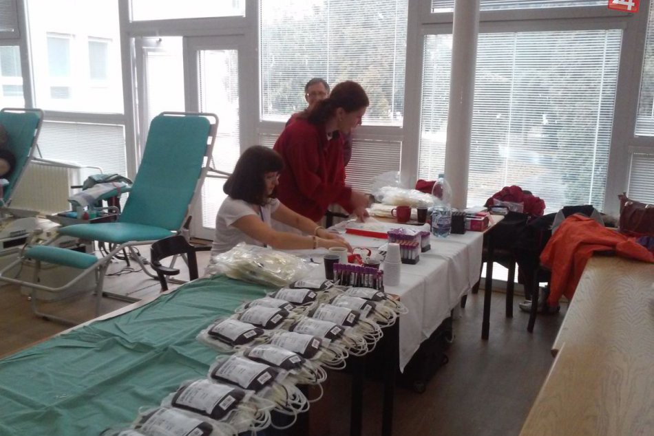 Ilustračný obrázok k článku Skutok, ktorý si zaslúži pochvalu: Zlatomoraveckí študenti i učitelia ukázali, že majú veľké srdce