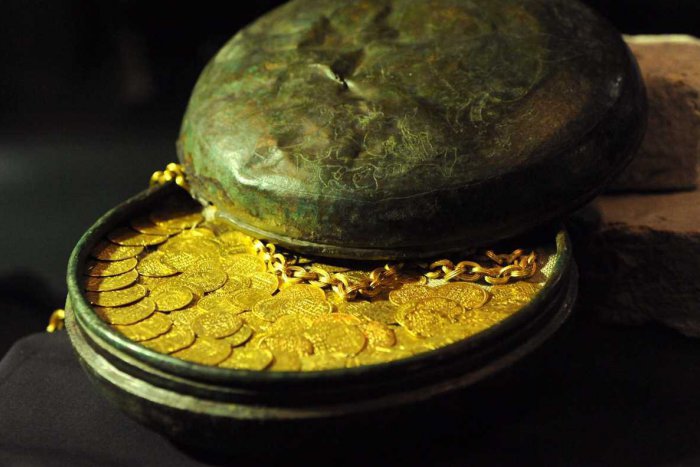 Ilustračný obrázok k článku Poklad, ktorý nám celý svet závidí: 5 vecí, ktoré ste o Košickom zlatom poklade možno netušili, FOTO