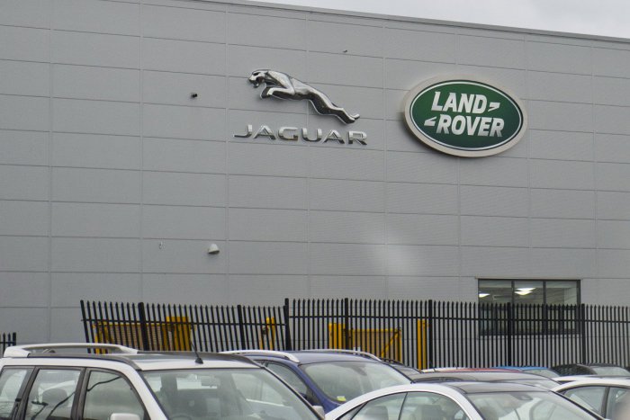 Ilustračný obrázok k článku Obyvateľ Nitry podal žalobu: Týka sa výstavby automobilky Jaguar Land Rover