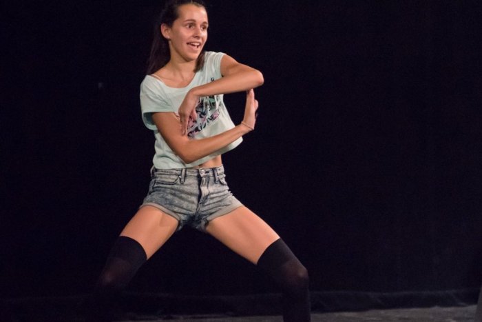 Ilustračný obrázok k článku Emma má ešte len 15, no už zviditeľňuje naše mesto: V Moravciach vyrastá pozoruhodný tanečný talent!