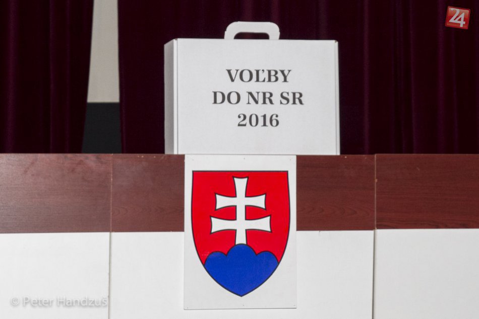 Ilustračný obrázok k článku V Prešove volia i seniori, hlas odovzdala aj vyše storočná Anna