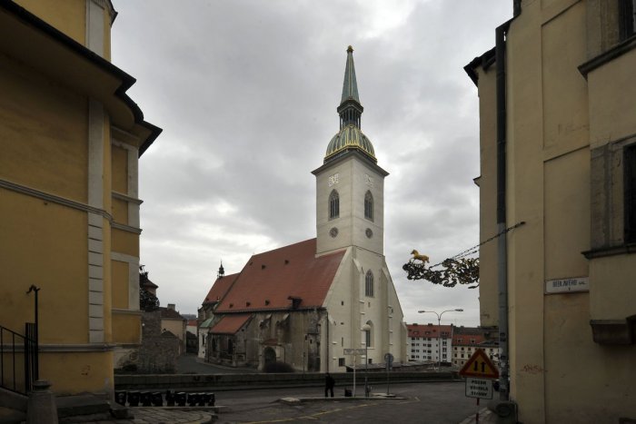Ilustračný obrázok k článku Pred 564 rokmi posvätili Dóm sv. Martina - dnešnú katedrálu v Bratislave