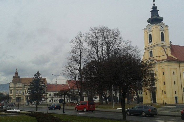 Ilustračný obrázok k článku Špeciálna hodinová predpoveď ako šitá pre Brezňanov: Aké počasie bude v našom meste cez víkend?