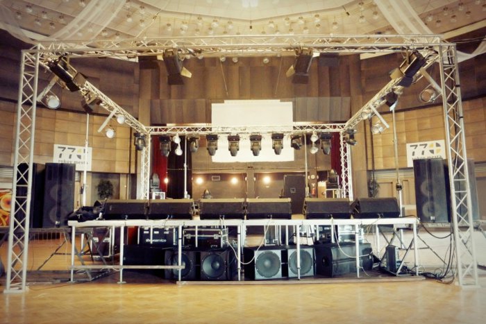 Ilustračný obrázok k článku Veľká súťaž mladých pop talentov v Michalovciach: Pozrite, čo čaká na víťazov