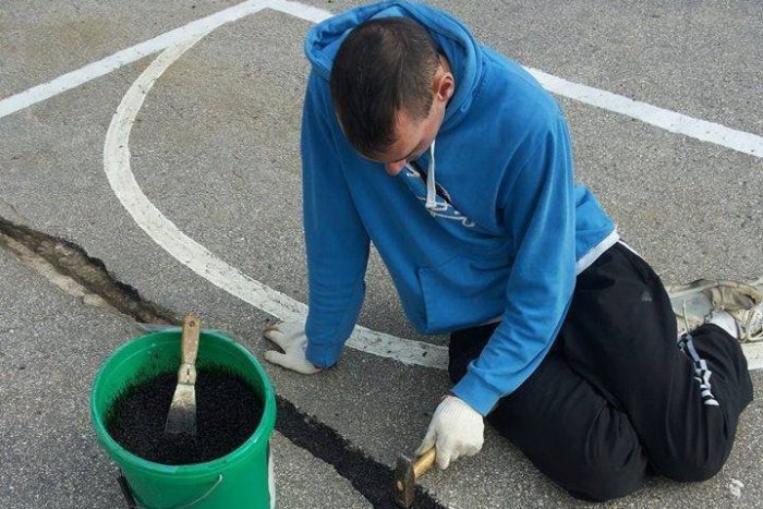 Ilustračný obrázok k článku Miestny dobrovoľník Ivan Sikorai prehovoril: Necítim sa byť hrdinom