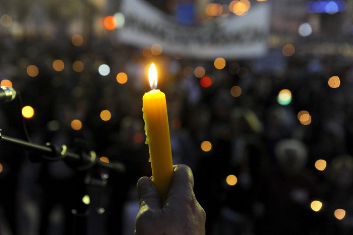 Ilustračný obrázok k článku Bratislavský Veľký piatok pripomína 28.výročie Sviečkovej manifestácie