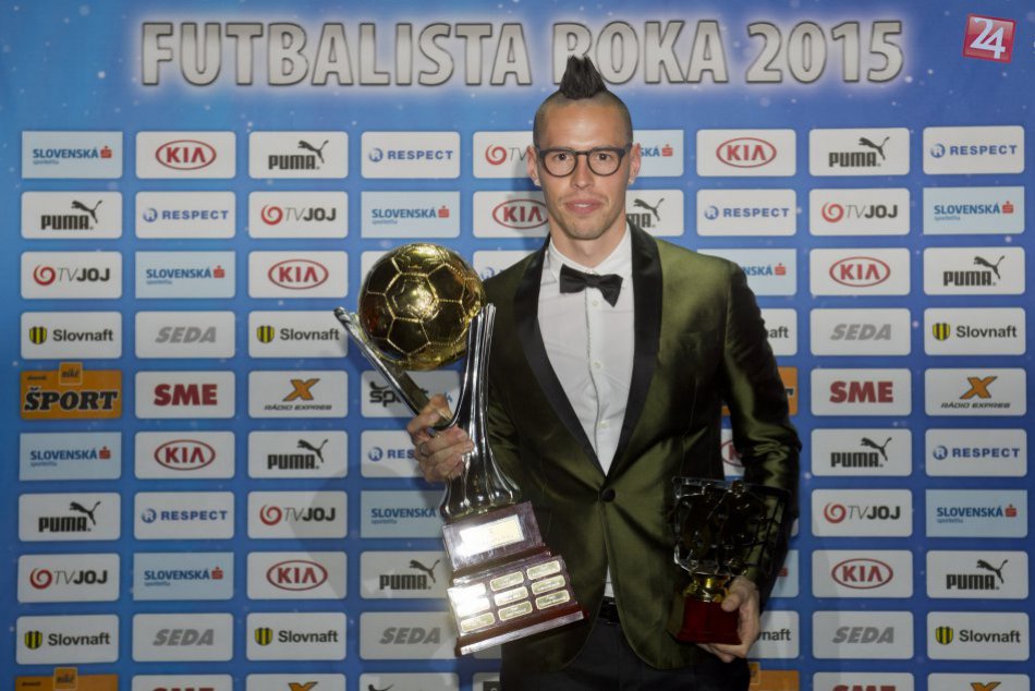 Ilustračný obrázok k článku Najlepším futbalistom Slovenska bystrický rodák Hamšík: Triumfom vyrovnal rekord, kam uloží novú trofej?