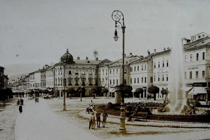 Ilustračný obrázok k článku Bystricu pred rokom 1945 si už pamätá málokto: Unikátne dobové ZÁBERY nielen z centra mesta